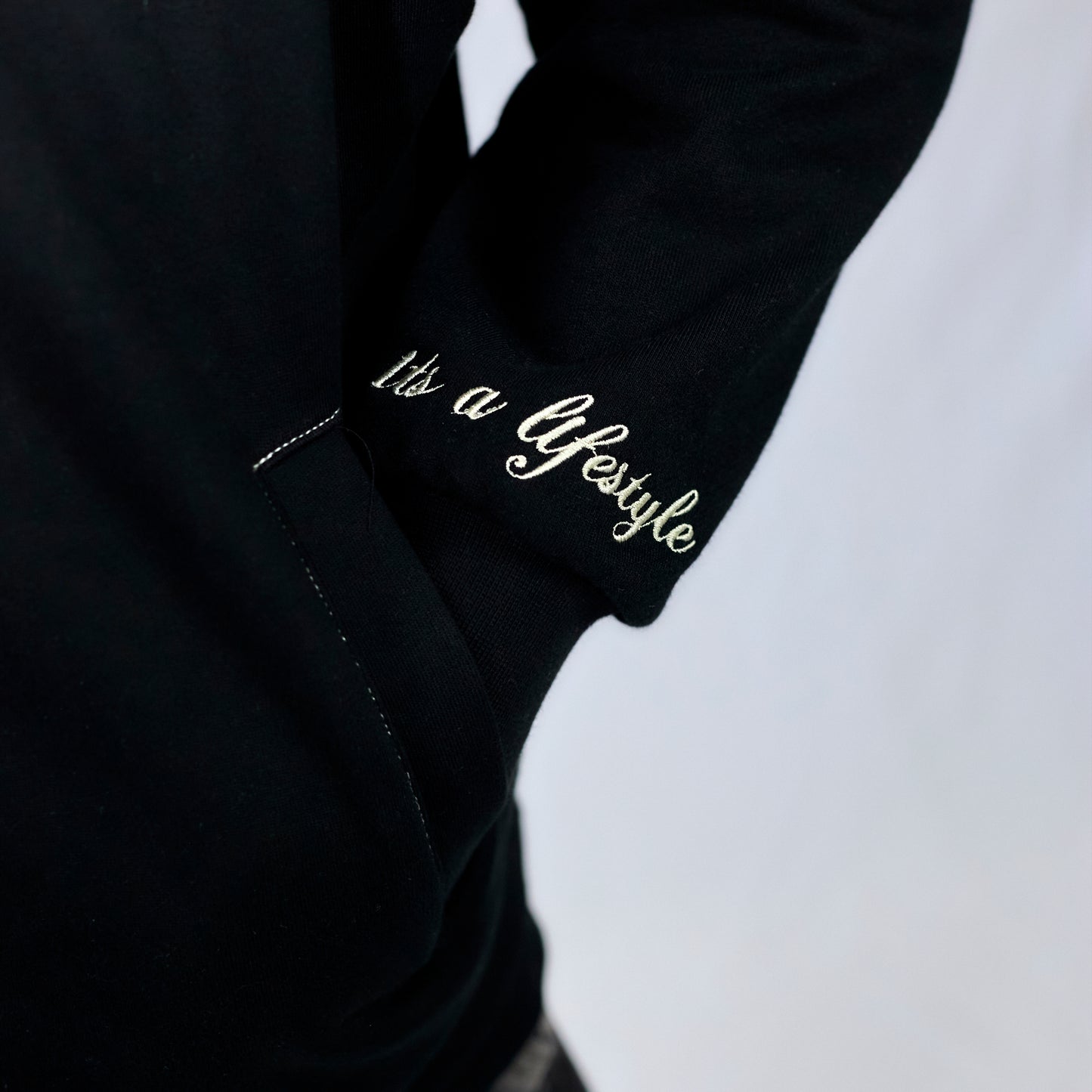 UPRISING HOODIE (BLACK)